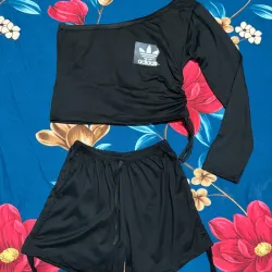 Conjunto de short y blusa