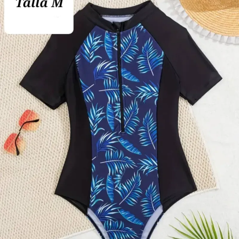 Trusa negra y azul