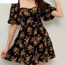 Vestido negro de flores amarillas 