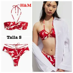 Bikini blanco de flores rojas