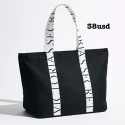 Bolso de lona con letras en asas