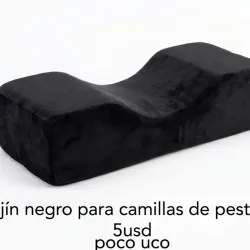 Cojin negro para camilla de  pestañas poco uso