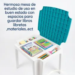 Hermosa mesa de estudio