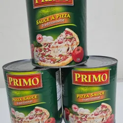 Latas grandes de salsa de pizza  