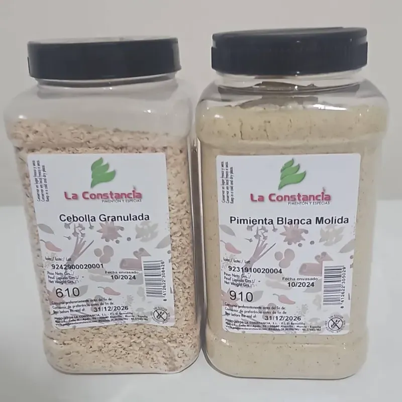 Pomos grandes de cebolla granulada