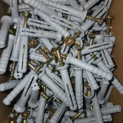 Tornillo con taquetes (Expansores)