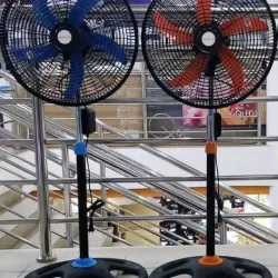 Ventilador de pedestal 18'' Milexus. Transporte incluído según municipio.