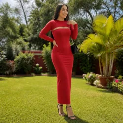 Vestido rojo largo.