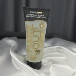 Gel Exfoliante Facial con Piedras Vulcánicas de Derma Chem