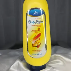 Loción corporal de la marca Miya Professional Care