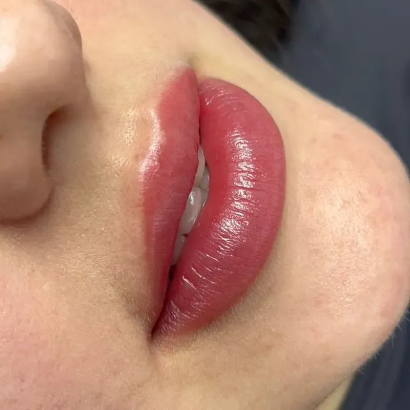 Micropigmentación de labios