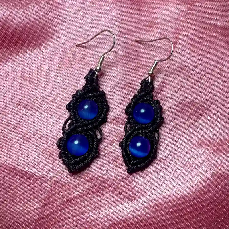 Aretes con dos cuentas azules💙💙