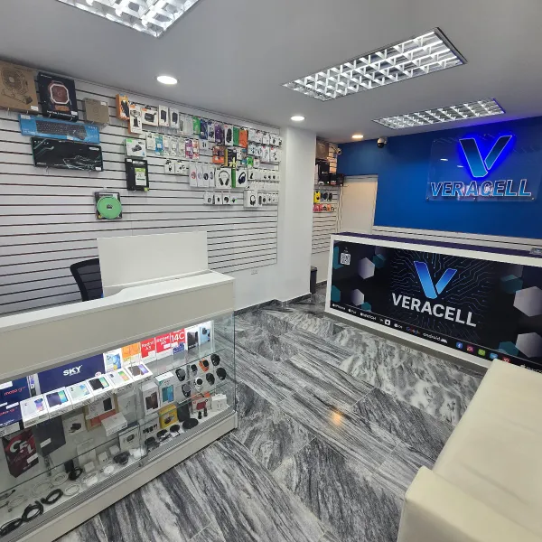 Somos una tienda dedicada a la venta 🛍 de dispositivos móviles📱, de audio🔈, accesorios para móviles y pc🖱🎧, consolas de juegos🎮 y mucho más.

Nuestra tienda online 🌐 está diseña para ofrecerle a nuestro cliente👤 la facilidad de comprar 🛒desde la comodidad de su hogar🏠. 

Contamos con dos modalidades de recogida de los pedidos:
1️⃣ Recogida en tienda. 
2️⃣ Servicio de mensajería, por un costo adicional.