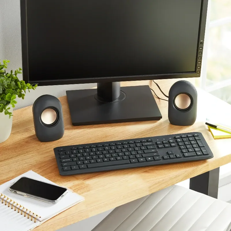 Onn. Altavoz Estéreo con Controles de Volumen y Conexión USB/AUX