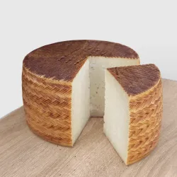 Queso de cabra ahumado