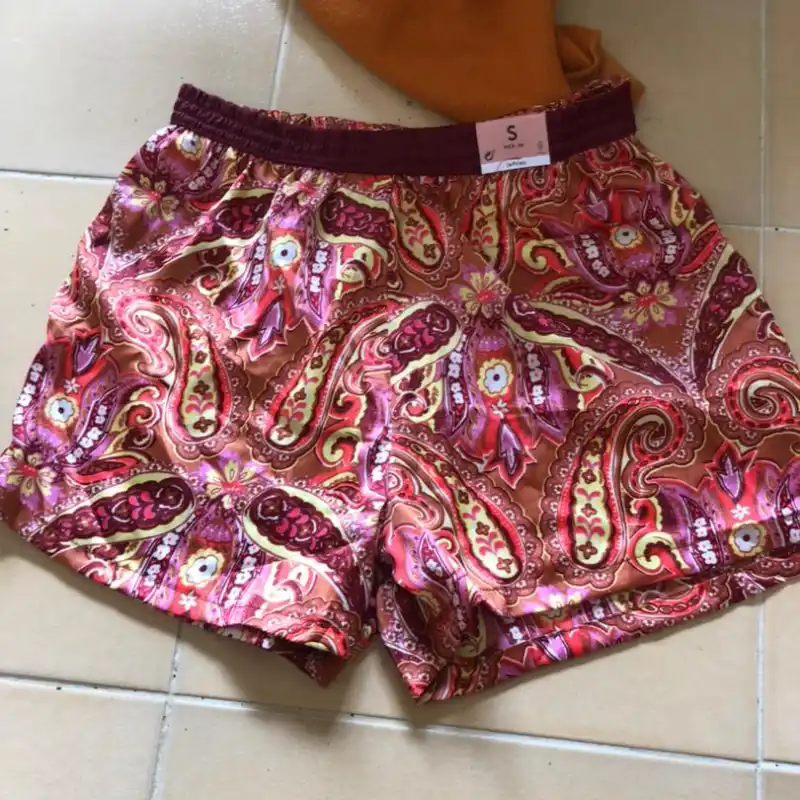 Short estampado 