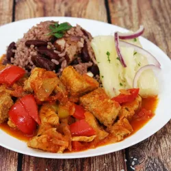 Cena Fricasé de Cerdo