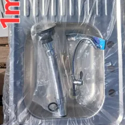 Fregadero de acero con llave y herraje