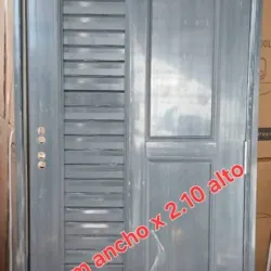 Puerta de PVC
