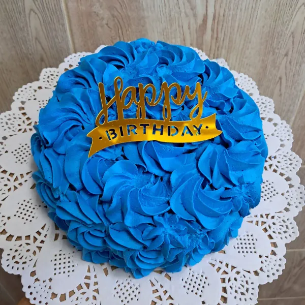 ¡Emprendimiento familiar que hornea con amor! ¡Tortas y postres personalizados! ¡Dulces instantes que crean eternos recuerdos!