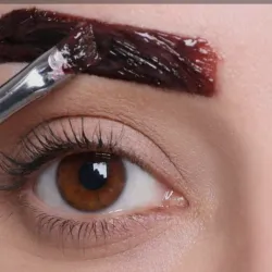 Henna en cejas