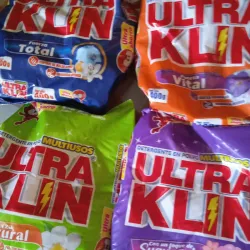 Detergente multipropósito con suavizante aroma intenso 400g ULTRA KLIN 