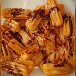 Churros Mania con crema chocolate dulce de leche y leche condensada( termo pack  con 20 unidades) 