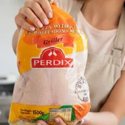 Paquete de pollo Entero 1500g  marca Perdix