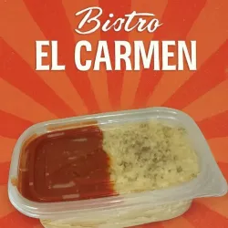 Spaguetti  Napolitano con queso y especias Orégano y albahaca 