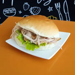 Super bocadito de cerdo asado doble cerdo Sabroson 180g + 1 bebida gratis 