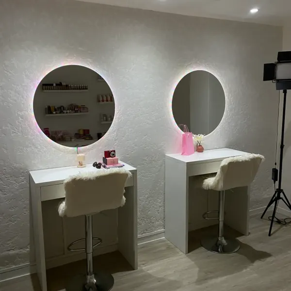 🌸Bienvenidx a Vitamine🌸
Somos un Estudio/Tienda donde podrás encontrar una gran variedad de productos de belleza y cuidado personal✨