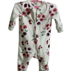 CARTER enterizo floral 