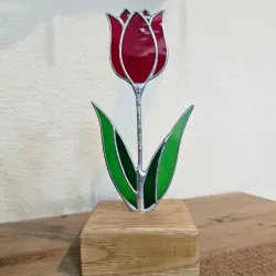 Tulipán con base de madera 🌷