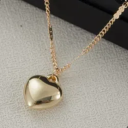 -Cadena de corazón dorado.💛