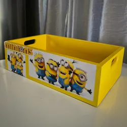Caja organizadora con temática de los Minions 