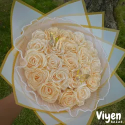 Ramo de rosas Beige.🥯