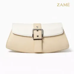 Cartera Elegante Crema con Hebilla Metálica