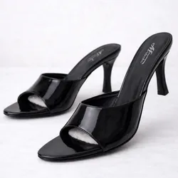 Tacón Mule Negro Charol Chic