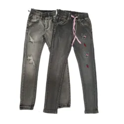 Pantalones de niño y niña