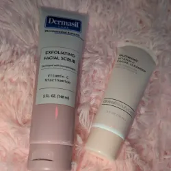 Exfoliante y limpiador facial