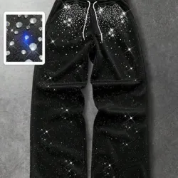 Mono de perlas y brillo