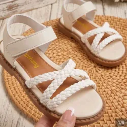 Sandalias de niña