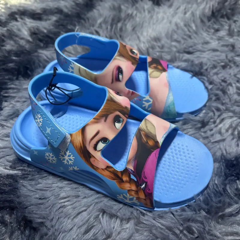 Sandalias de niña