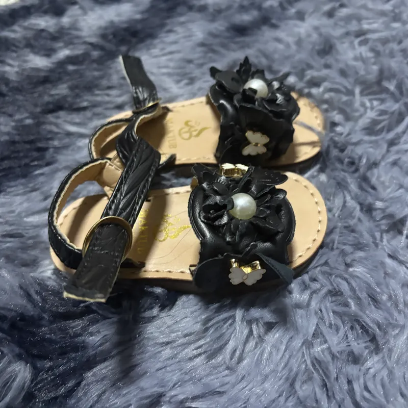 Sandalias de niña
