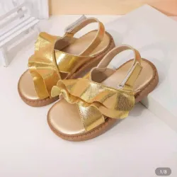 Sandalias de niña