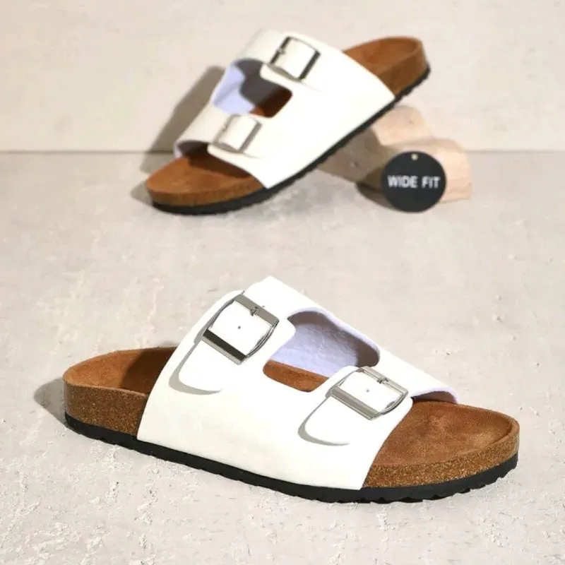 Sandalias prácticas 