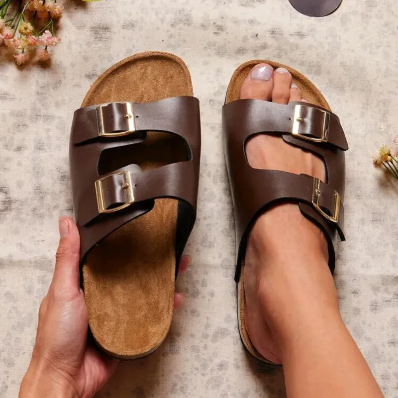 Sandalias prácticas 
