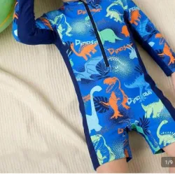 Traje baño de niño