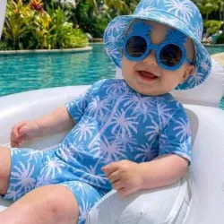 Traje baño de niño