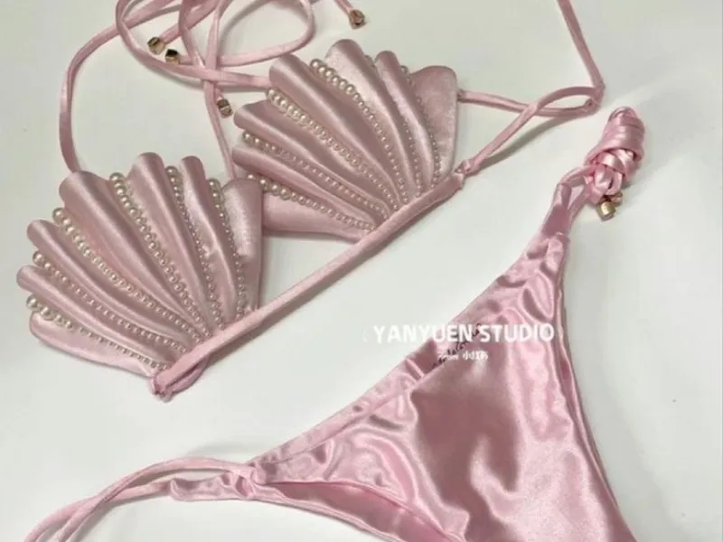 Trajes de baño de mujer y accesorios de playa